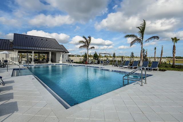 605 SE Ranch Oak Circle, Port St. Lucie, FL 34984