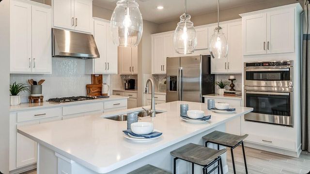 605 SE Ranch Oak Circle, Port St. Lucie, FL 34984