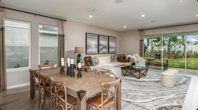 605 SE Ranch Oak Circle, Port St. Lucie, FL 34984
