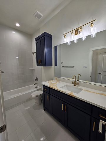 136 Rosemary, Azle, TX 76020