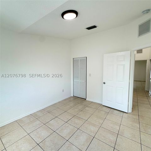 923 SE 16th Ct, Homestead, FL 33034
