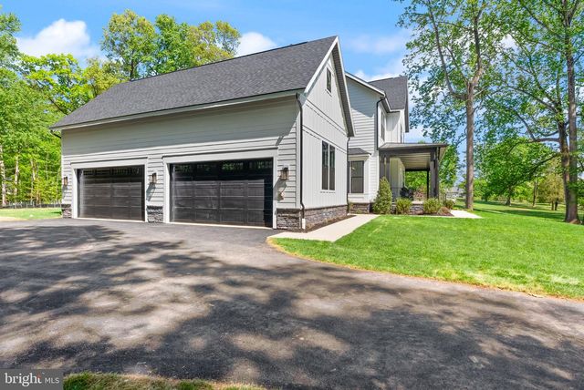 11800 VALLEY RD, Fairfax, VA 22033