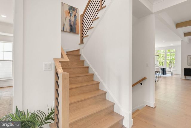 11800 VALLEY RD, Fairfax, VA 22033