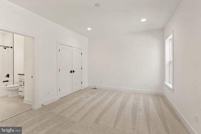 11800 VALLEY RD, Fairfax, VA 22033