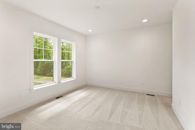 11800 VALLEY RD, Fairfax, VA 22033