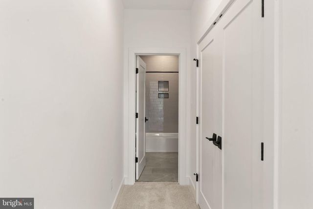 11800 VALLEY RD, Fairfax, VA 22033