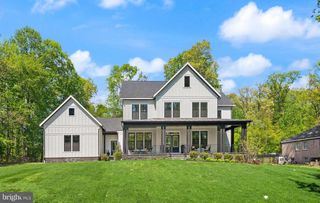 11800 VALLEY RD, Fairfax, VA 22033