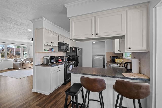 706 NW 14th Street, Bentonville, AR 72712