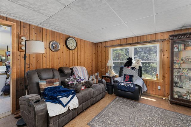 540 Switch Road, Richmond, RI 02894