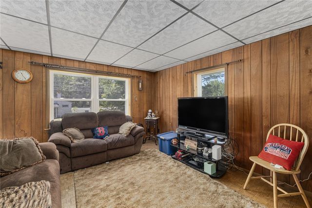 540 Switch Road, Richmond, RI 02894