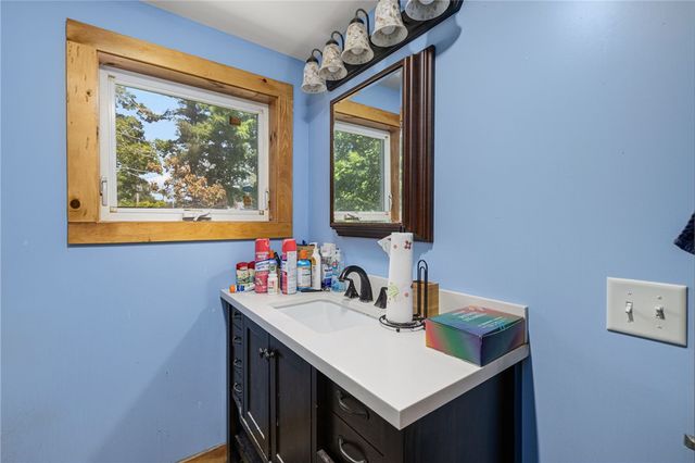 540 Switch Road, Richmond, RI 02894