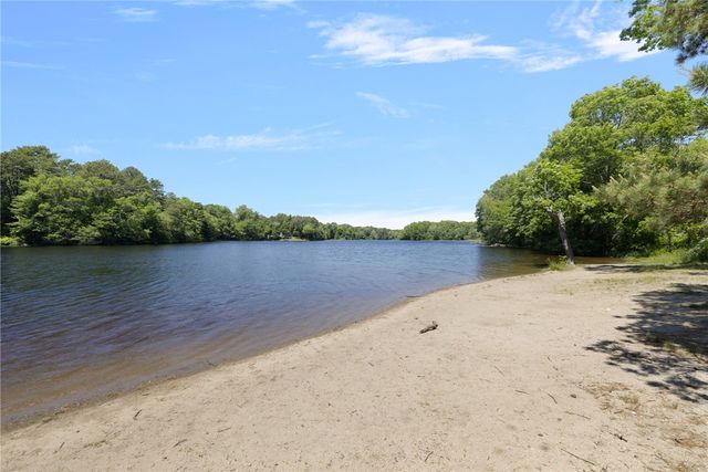 540 Switch Road, Richmond, RI 02894