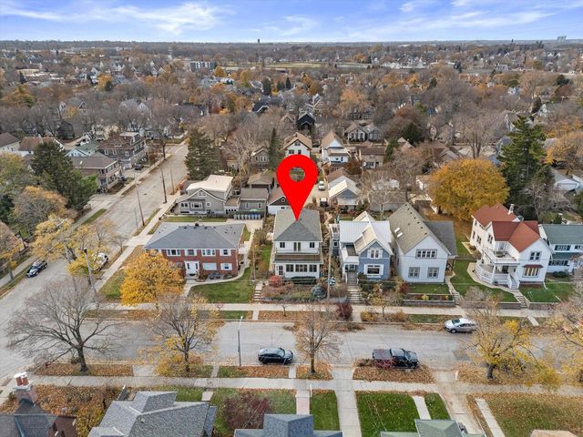 2739 S Shore DRIVE, Milwaukee, WI 53207