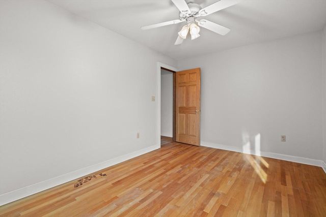 2739 S Shore DRIVE, Milwaukee, WI 53207