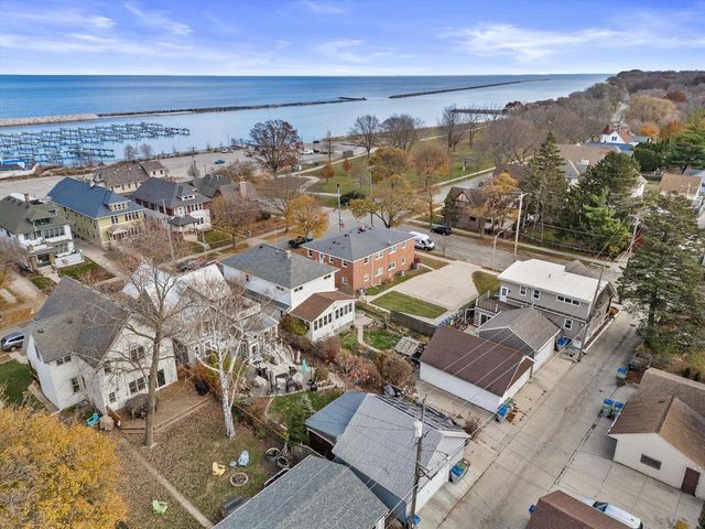 2739 S Shore DRIVE, Milwaukee, WI 53207