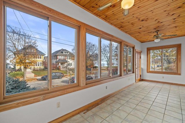 2739 S Shore DRIVE, Milwaukee, WI 53207