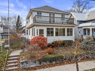 2739 S Shore DRIVE, Milwaukee, WI 53207