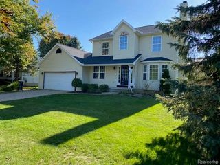 5564 Water Willow Drive, Howell, MI 48843