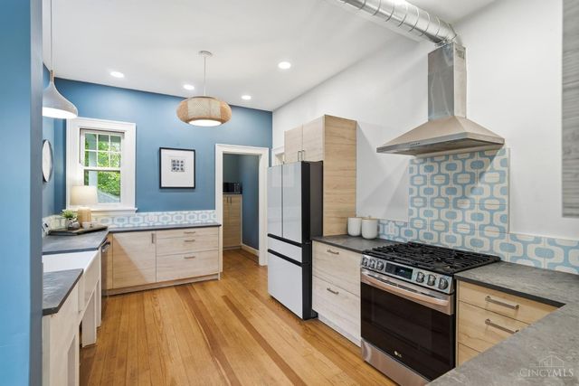 2200 East Hill Avenue, Cincinnati, OH 45208