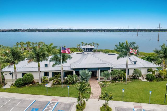 921 RIVERSCAPE STREET, Bradenton, FL 34208