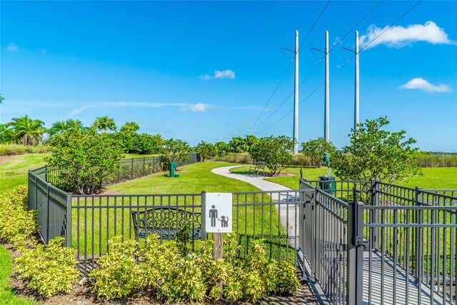 921 RIVERSCAPE STREET, Bradenton, FL 34208