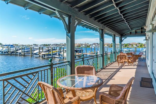 921 RIVERSCAPE STREET, Bradenton, FL 34208