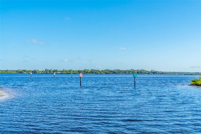 921 RIVERSCAPE STREET, Bradenton, FL 34208