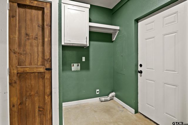 630 County Road 3070, Mt Pleasant, TX 75455