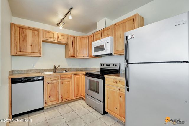 1201 Boston Street, 1203, Anchorage, AK 99504