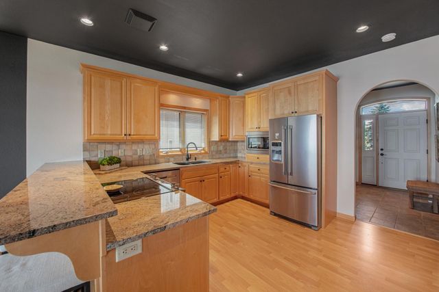4296 Cottage Park Road, White Bear Lake, MN 55110