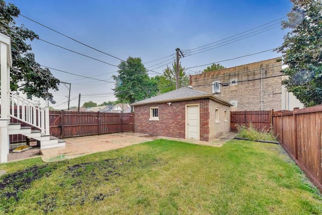 5501 W BYRON Street, Chicago, IL 60641