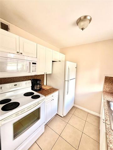 3206 W AZEELE STREET 100, Tampa, FL 33609