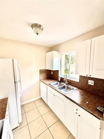 3206 W AZEELE STREET 100, Tampa, FL 33609