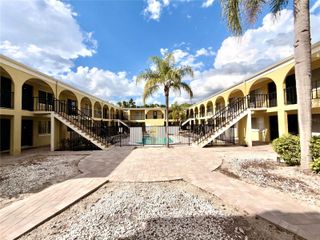 3206 W AZEELE STREET 100, Tampa, FL 33609