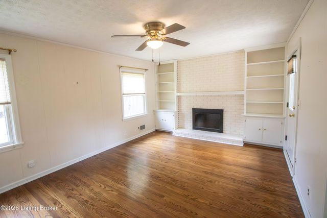 9000 Cardiff Rd, Louisville, KY 40242