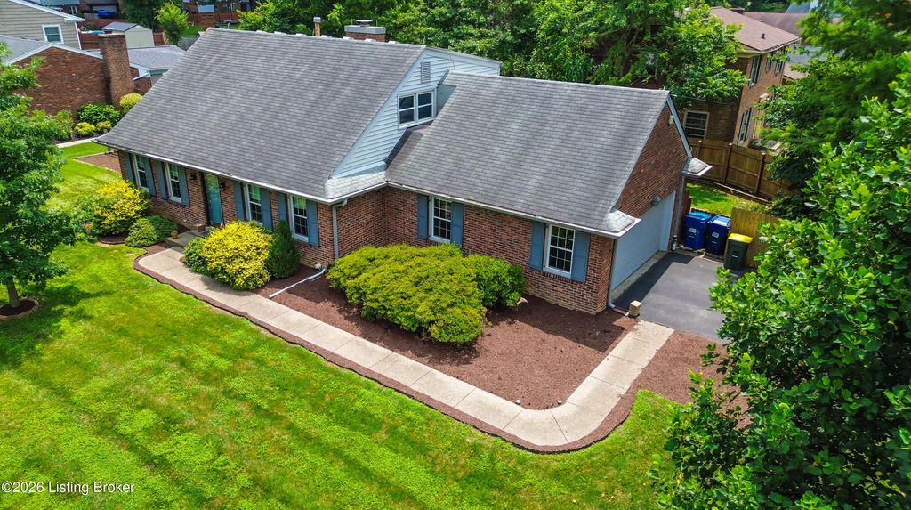 9000 Cardiff Rd, Louisville, KY 40242