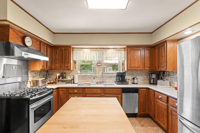 138 Mcclung Road, La Porte, IN 46350
