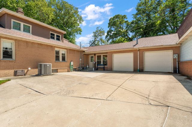 138 Mcclung Road, La Porte, IN 46350