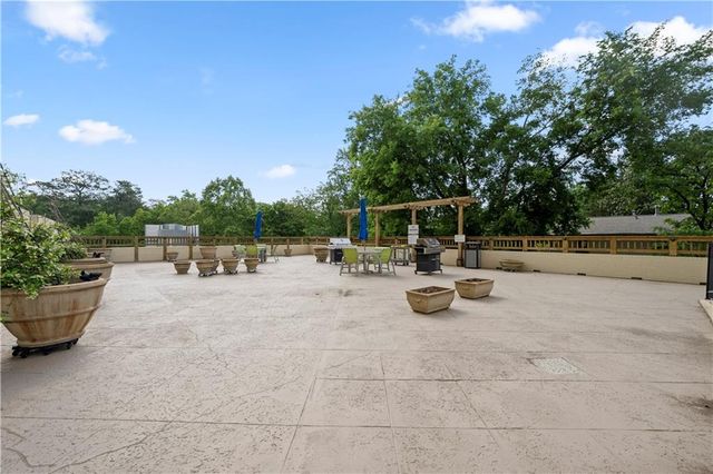 2479 Peachtree Road NE 1801, Atlanta, GA 30305