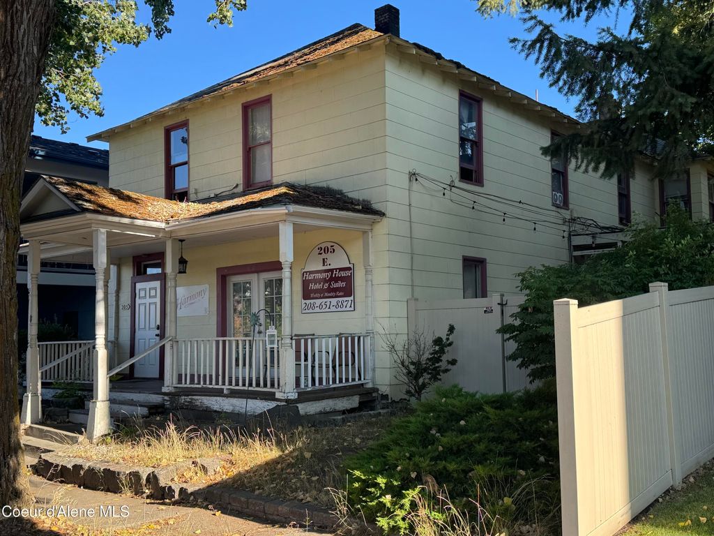 205 e Indiana AVe, Coeur d'Alene, ID 83814 photo 4