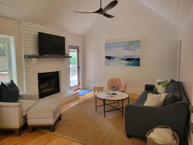 925 Jacksnipe Lane, Mount Pleasant, SC 29464