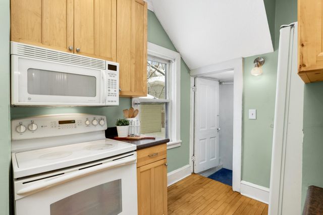 511 W 22nd Street, Minneapolis, MN 55405