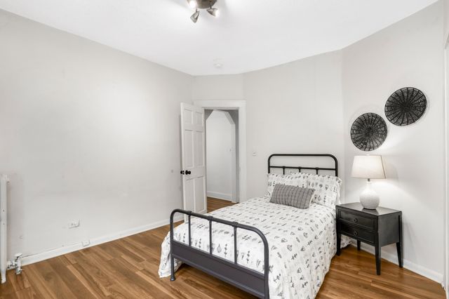 511 W 22nd Street, Minneapolis, MN 55405