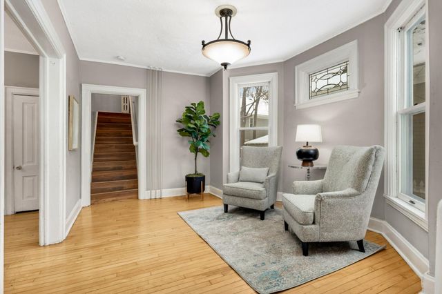 511 W 22nd Street, Minneapolis, MN 55405