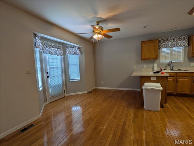 521 Grand Avenue, Waterloo, IL 62298