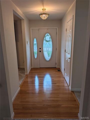 521 Grand Avenue, Waterloo, IL 62298