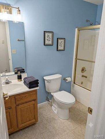 521 Grand Avenue, Waterloo, IL 62298