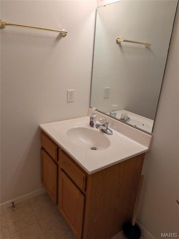 521 Grand Avenue, Waterloo, IL 62298