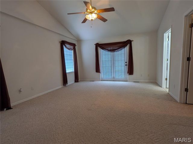 521 Grand Avenue, Waterloo, IL 62298