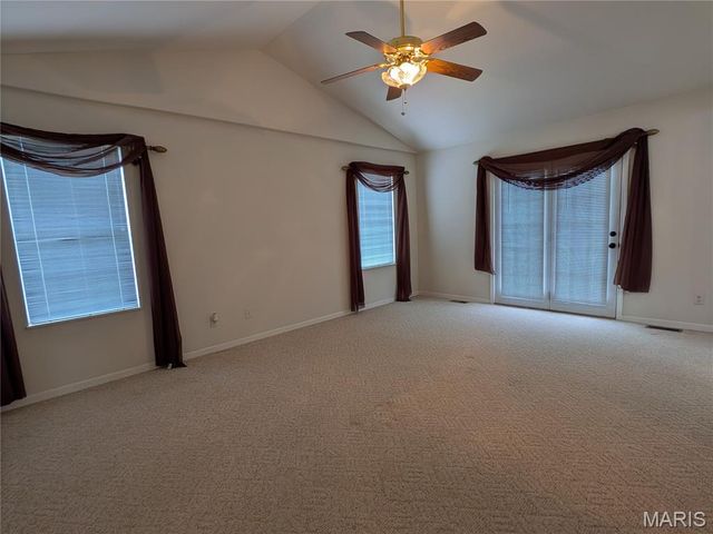 521 Grand Avenue, Waterloo, IL 62298